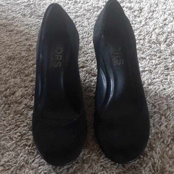 Shoes - Picture 1 of 5